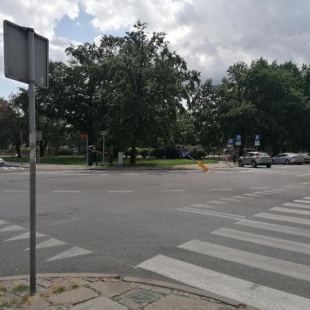 Hostel Tulip - Pokoj 7 Ze Wspolna Lazienka I Kuchnia Szczecin Bagian luar foto
