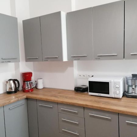Hostel Tulip - Pokoj 7 Ze Wspolna Lazienka I Kuchnia Szczecin Bagian luar foto