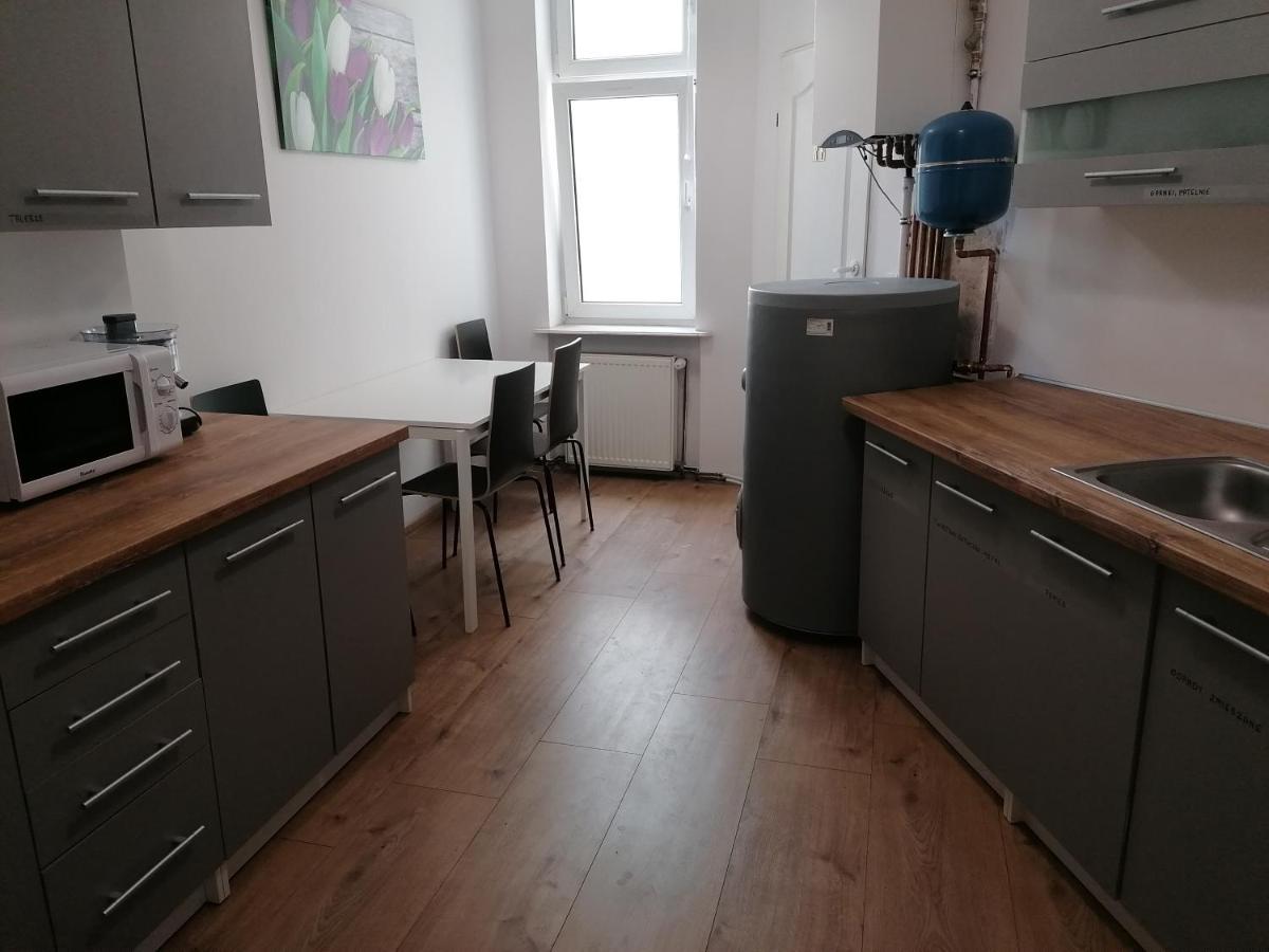 Hostel Tulip - Pokoj 7 Ze Wspolna Lazienka I Kuchnia Szczecin Bagian luar foto