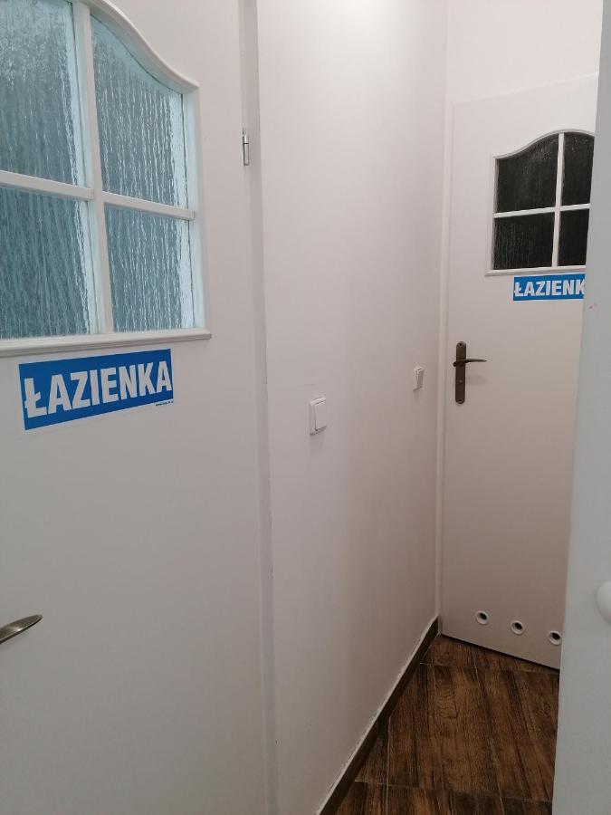 Hostel Tulip - Pokoj 7 Ze Wspolna Lazienka I Kuchnia Szczecin Bagian luar foto